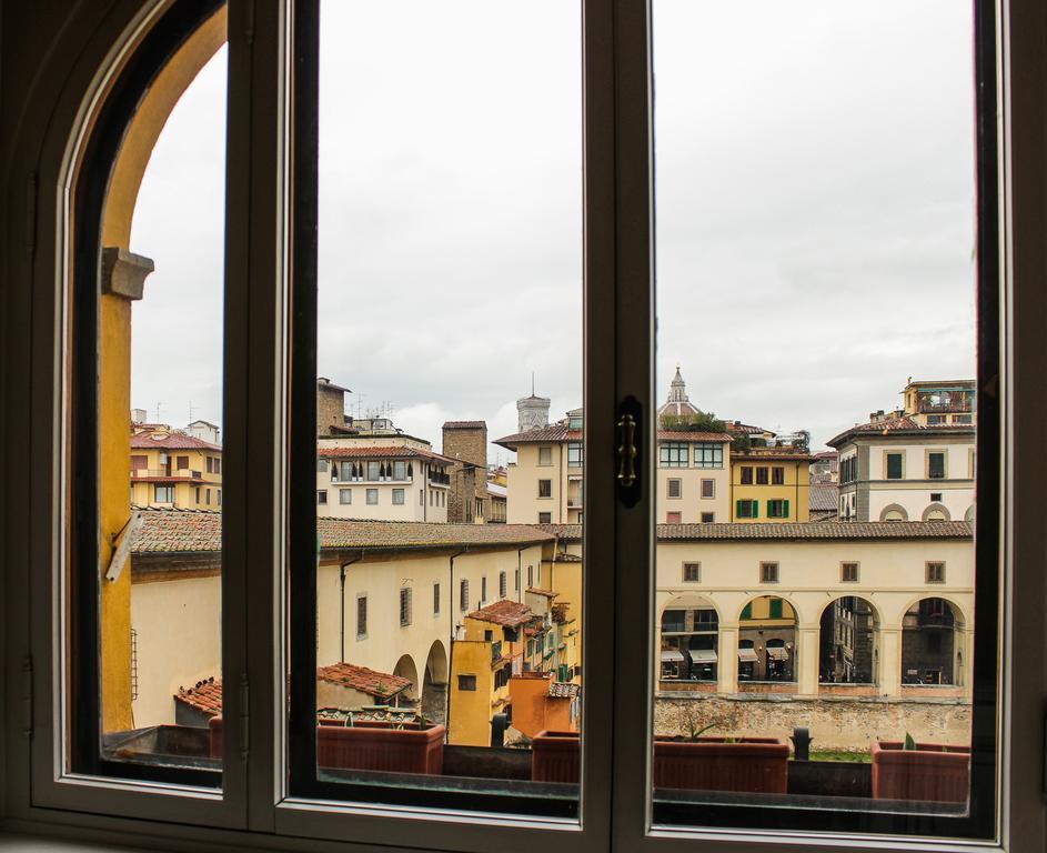 Ponte Vecchio Luxury II Apartment Florence Room photo