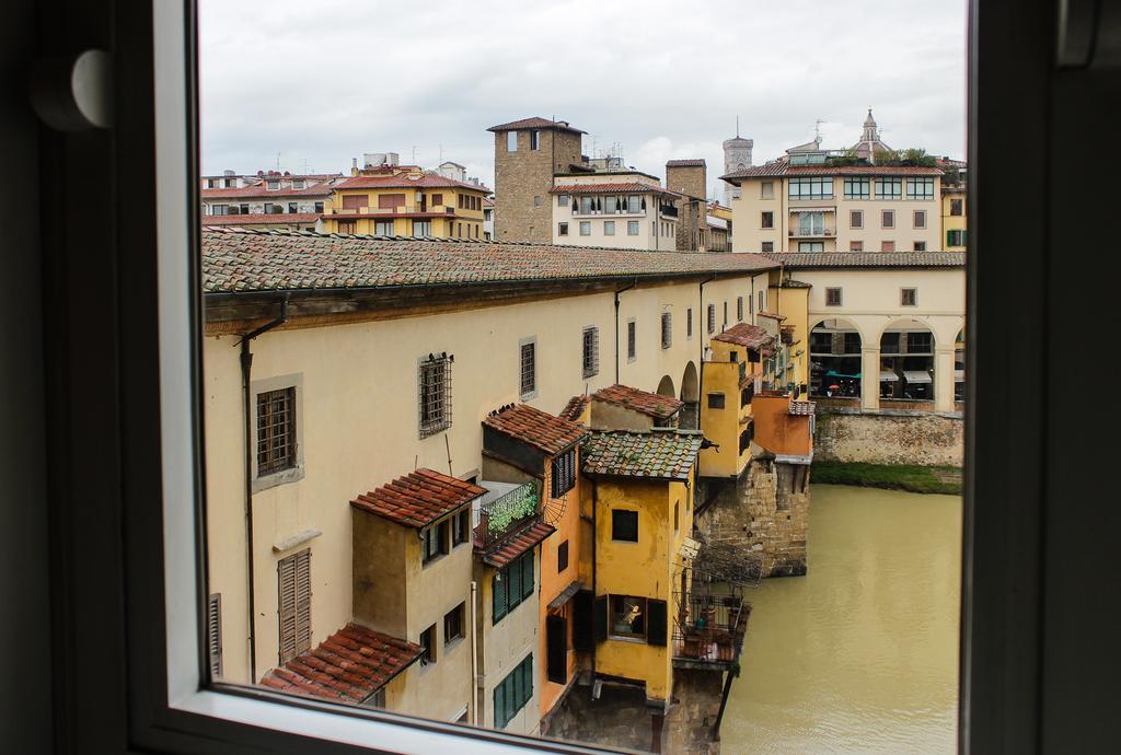 Ponte Vecchio Luxury II Apartment Florence Room photo